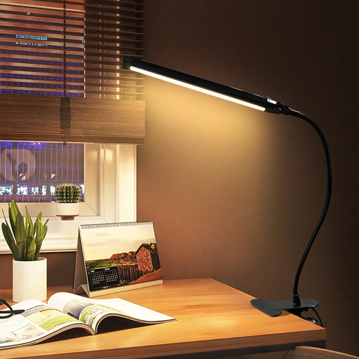 USB LED-klämlampa för skrivbord, läsning och studier