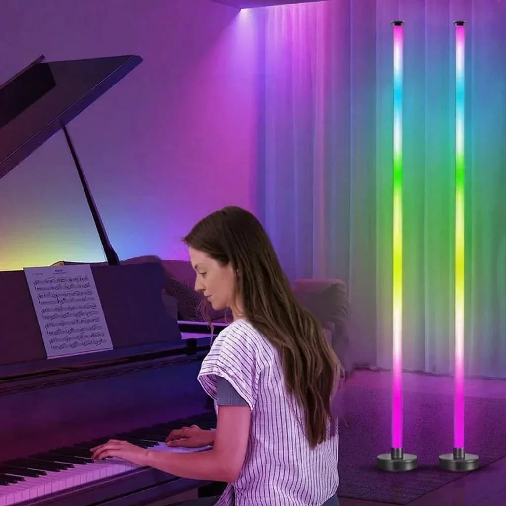 RGB-golvlampa med musiksynk, 360° ljus och appstyrning för gaming