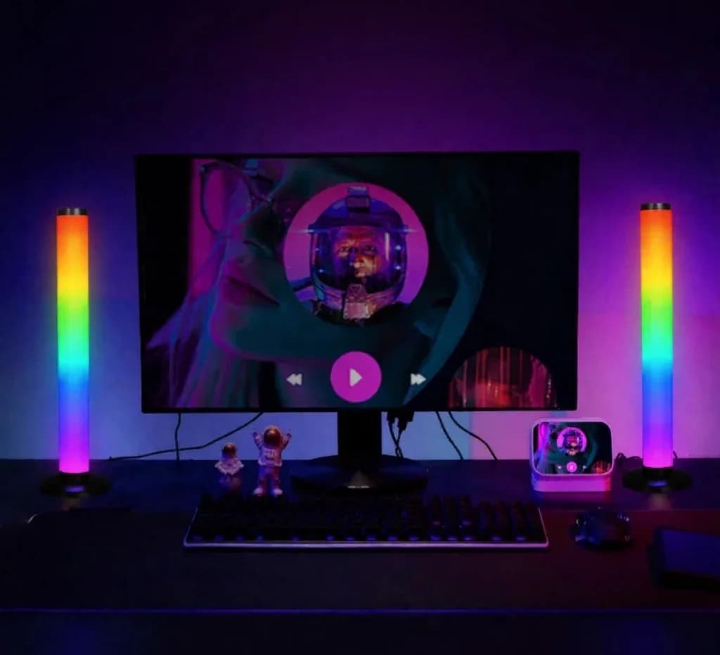 360-graders RGB ljudreaktiv skrivbordslampa med app- och fjärrkontroll