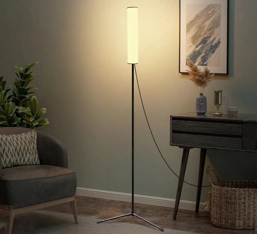 Justerbar LED-golvlampa med stativbas och tre färglägen