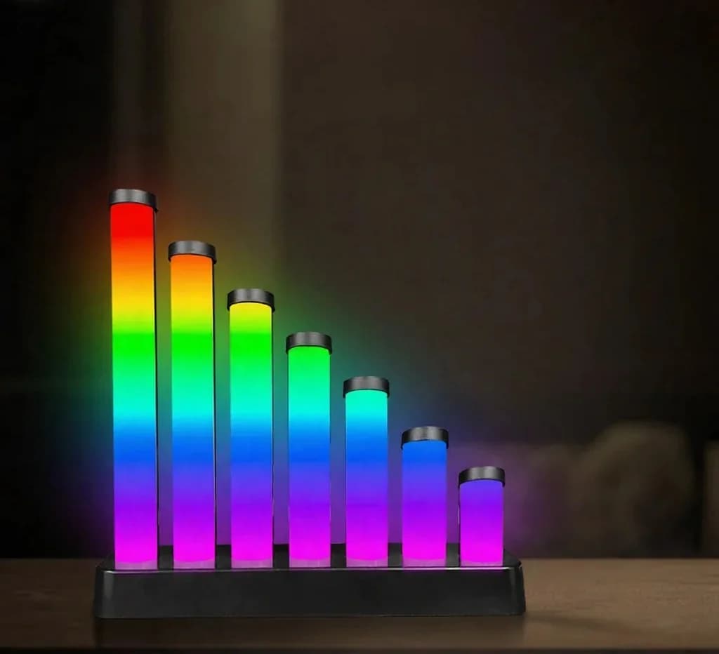 RGB LED-skrivbordslampa med ljudreaktion och appstyrning